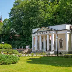 Duszniki-Zdrój: Atrakcje na każdą porę roku. Co warto zobaczyć?