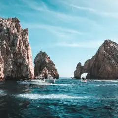 Ile trwa lot do Meksyku z Polski? Czas, przesiadki, jet lag.