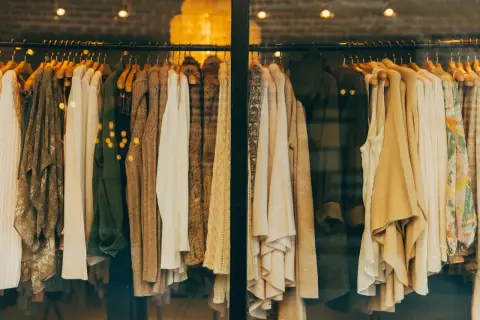 Mediolan: Gdzie leży? Moda, sztuka i praktyczny przewodnik po Włoszech