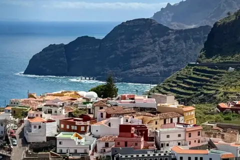 La Gomera: Czy znasz ten klejnot Kanarów? Przewodnik po wyspie