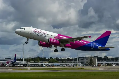 Zmiana nazwiska Wizz Air: za darmo czy drogo? Poradnik krok po kroku