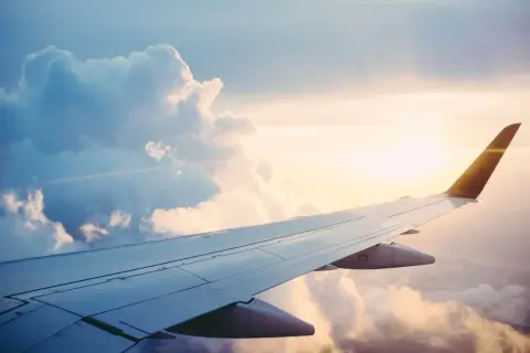 Polska-Dubaj: Czas lotu, jet stream i sekrety szybkiej podróży