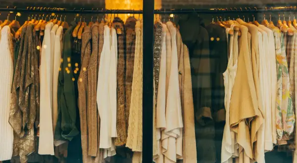 Mediolan: Gdzie leży? Moda, sztuka i praktyczny przewodnik po Włoszech