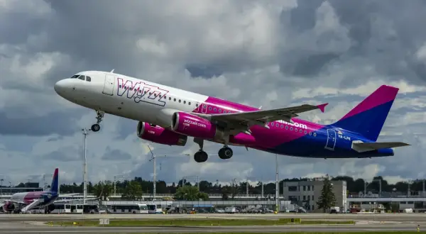Zmiana nazwiska Wizz Air: za darmo czy drogo? Poradnik krok po kroku