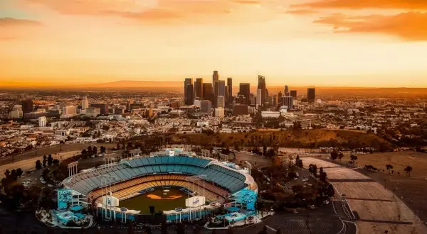 Los Angeles: Gdzie leży? Odkryj słoneczną Kalifornię!