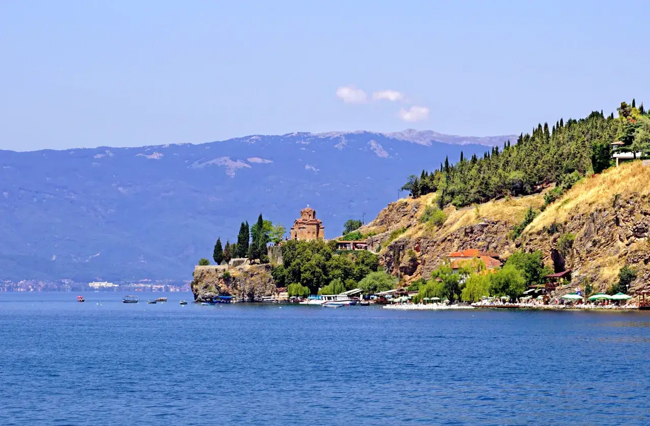 Macedonia Północna krajobrazy jezioro góry