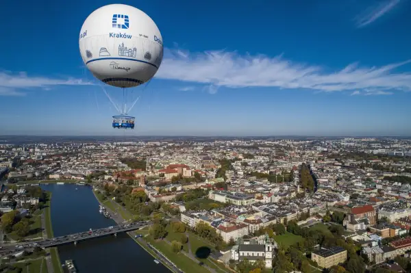 Kraków: Lot balonem ile kosztuje i jak zaplanować taniej?