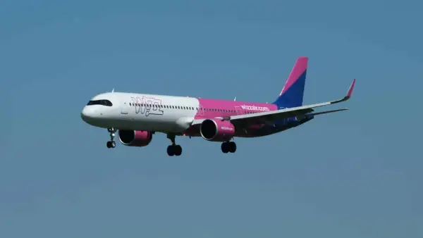 Wizz Air: Ile czasu na lotnisku? Planuj mądrze i leć spokojnie